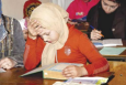 Чиновники Киргизии призывают не нарушать права школьниц, носящих хиджаб