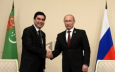 Путин наградил президента Туркменистана орденом Александра Невского