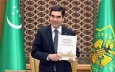 Новая книга главы Туркмении: Президент учит быть здоровым и воодушевленным