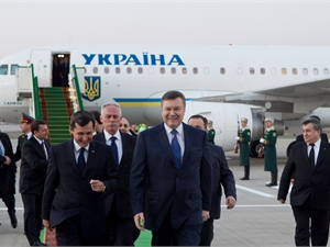 Украина в Туркменистан - за дружбой, сотрудничеством и газом