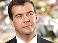 Медведев: Россия не сможет отказаться от мигрантов в ближайшие годы