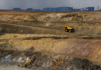Монгольская мега-шахта может преобразовать страну