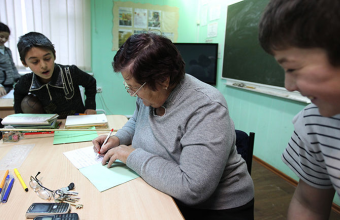 Учитель в Таджикистане: Высокое имя, но пустой кошелек…