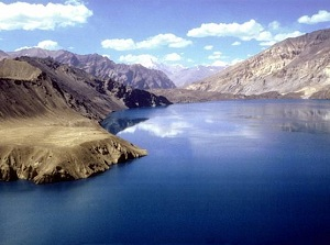 В Таджикистане планируют продавать озеро соседям
