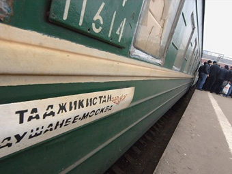 Таджикская железная дорога: Пассажиропоток в Москву сократился на треть