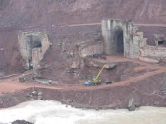 Кому доверить строительство ГЭС в Таджикистане? России или Китаю?
