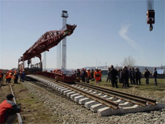 Железную дорогу Ангрен-Пап в Узбекистане достроят к лету 2016 года