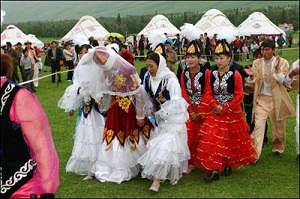 Большинство казахов Китая готовы переехать в Казахстан