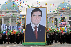Эра всемогущества. Почему Россия занялась Туркменией