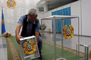 В Казахстане просчитывают риски выборов в условиях экономической нестабильности