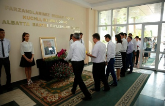 Узбекистан: Статус Каримова повысился после смерти