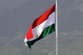Эксперт: Хорошо, что народ Таджикистана сможет вывешивать флаги на домах
