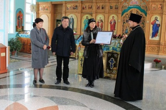Деньги, собранные Гариком Сукачевым, передают онкобольным Киргизии