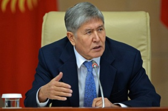 Президент Атамбаев подписал указ об отставке правительства Кыргызстана