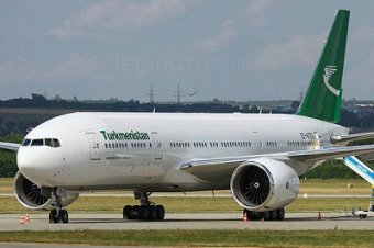 Самолет президента Туркменистана попал в аварийную ситуацию над Атлантикой