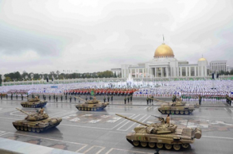 Туркменистан намерен наладить у себя военное производство