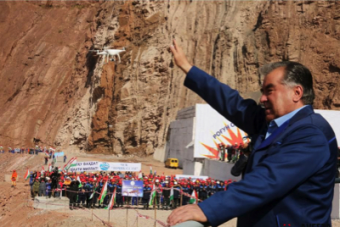Минфин Таджикистана признал проблемы с финансированием Рогунского проекта