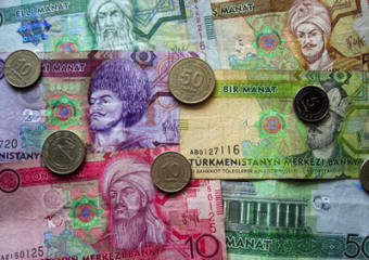  Бердымухамедов обеспокоился устойчивостью туркменской валюты