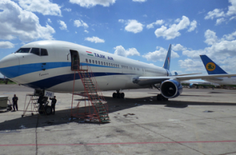 Таджикские самолеты начали проходить техобслуживание в Узбекистане