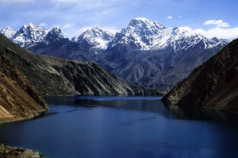 Таджикистан готовится к прорыву дамбы самого опасного озера в Средней Азии