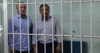 Омурбека Текебаева приговорили к 8 годам лишения свободы