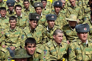 Улицы Душанбе патрулируют военные. Боязнь терактов или борьба с криминалом? 