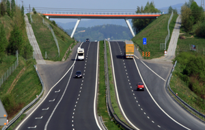 В Казахстане семь тысяч километров автомобильных дорог станут платными