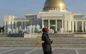 Дефицит муки в Туркмении: хочешь хлеба - заплати за воду