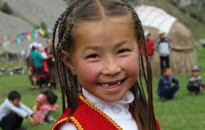 «Индекс счастья»: Кыргызстан на 90-м месте