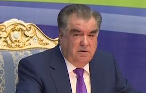 Президент Таджикистана призвал возрождать национальную культуру
