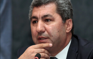 В Таджикистане вернувшегося из России мигранта осудили за «лайки» Мухиддину Кабири