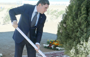 Собираясь в Туркменистан, посыпьте голову мукой
