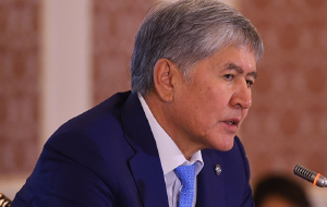 Киргизия: Атамбаев все еще считает себя демиургом, способным влиять на ситуацию