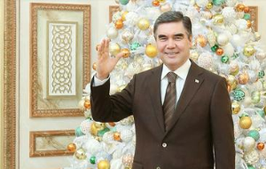 Туркменские СМИ испортили новогодние стихи Бердымухамедова