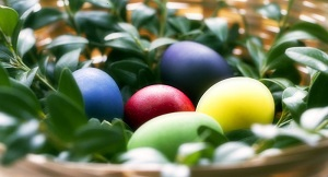 Почему на Навруз красят яйца, или Общие традиции разных культур