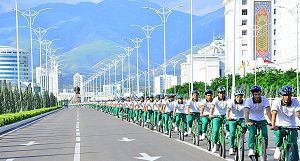 Туркменистан: уходя, гасите свет