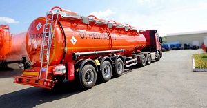 Запретить ввоз нефтепродуктов автотранспортом намерены в Кыргызстане