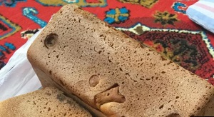 Этот хлеб в Туркменистане называют белым