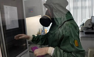 Биолаборатории США в странах СНГ опасны — COVID показал, на что способны вирусы