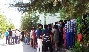 Родители туркменских студентов: Не возвращайтесь в Туркменистан