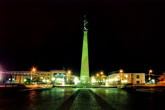 Стела на Площади Ордабасы. Чимкент 