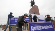 Бишкек хочет отобрать у канадцев прииск. Золото Кумтора может довести Киргизию до международного суда