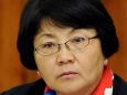 Розу Отунбаеву обвиняют, что она дала «зеленый коридор палачу Бакиеву»