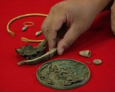 Карагандинские археологи нашли и раскопали нетронутые сакские курганы. Уникальны артефакты в виде савана...