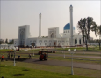 Узбекистан: Новая ташкентская мечеть «Минор» прекрасна. А с парковкой, похоже, проблемы