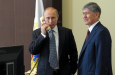 Атамбаев, возможно, станет связующим звеном между РФ и Западом — Сариев