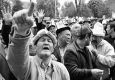 Митингующие устроили погром на золотоизвлекательной фабрике на юге Киргизии