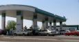Туркменистан: на фоне дефицита бензина водителей штрафуют за использование низкокачественного топлива