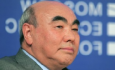 Акаев считает, что в развале экономики Кыргызстана виноваты Бакиев, Отунбаева и Атамбаев
