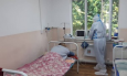 Кыргызстан: Медики до сих пор ждут обещанную компенсацию за заражение Covid-19
